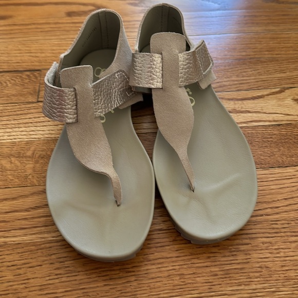 Pedro Garcia Shoes - NWT - Pedro Garcia Jacqui Sandal Seasalt/white gold Sz 38.5